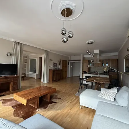 Main Square Spacious 1-bed With Bathtub * Cracovia