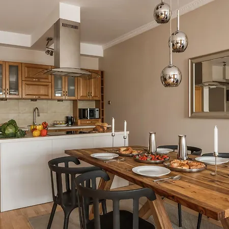 Apartamento Main Square Spacious 1-bed With Bathtub Cracovia