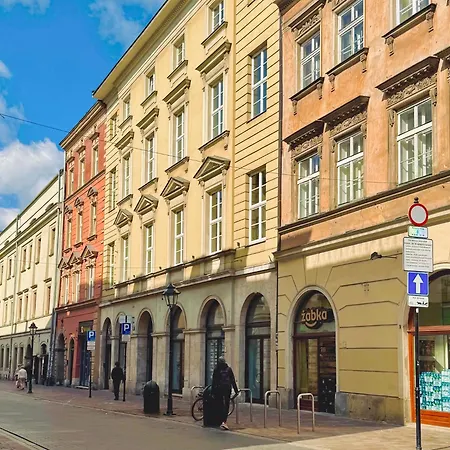 Apartamento Main Square Spacious 1-bed With Bathtub *