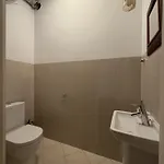 Main Square Spacious With Bathtub *